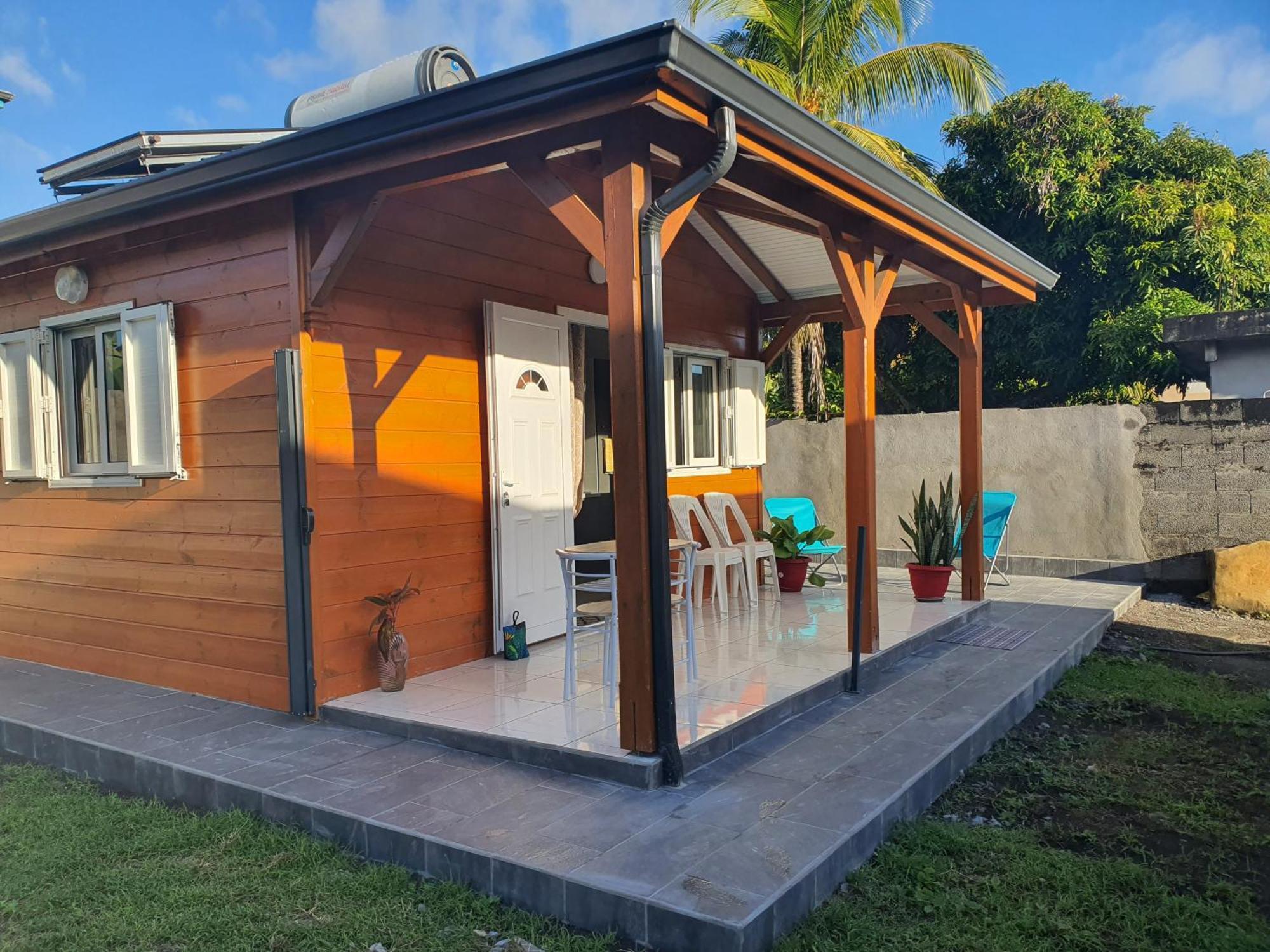 Bungalow Vacances Sainte-Rose Exteriér fotografie