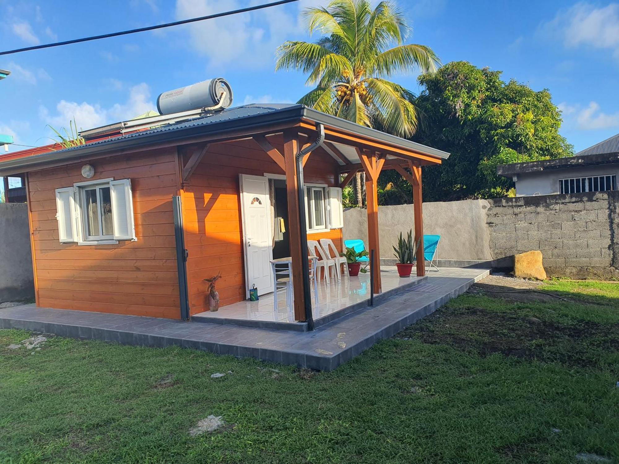 Bungalow Vacances Sainte-Rose Exteriér fotografie